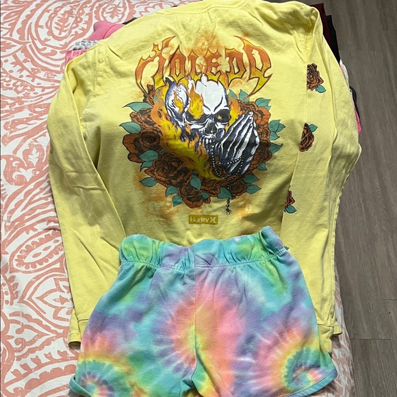 Hurley skull yellow long sleeve Sm.5 Tie-Dye Shorts🏝️ - Picture 12 of 13